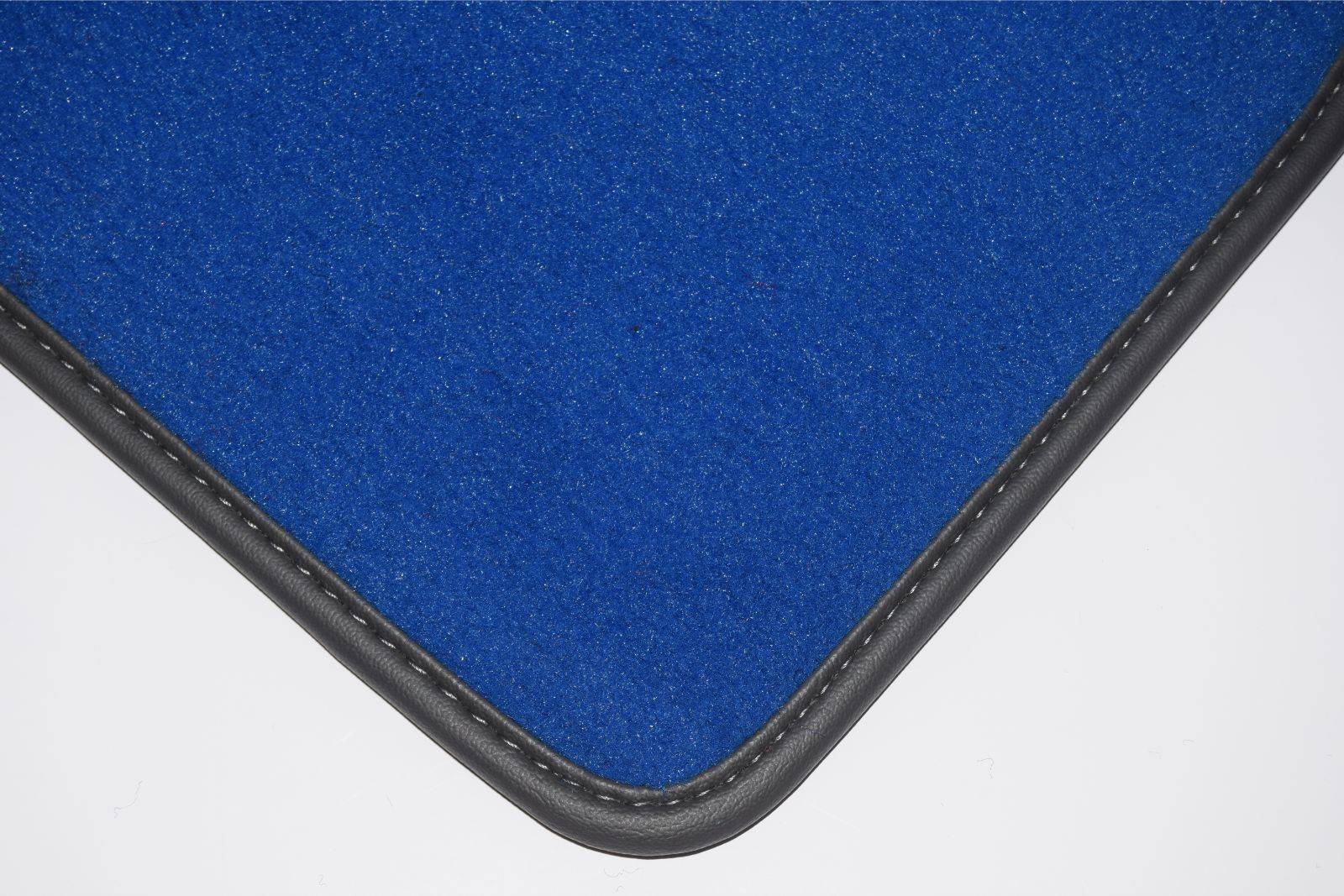 Fits MG MGB / MGC / GT 1963-1980 Premier ROYAL BLUE tailored car mats ...